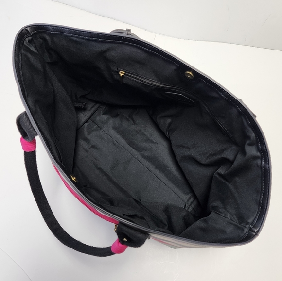 Fossil stripped large tote with a zipper pouch vinal material - Picture 4 of 16